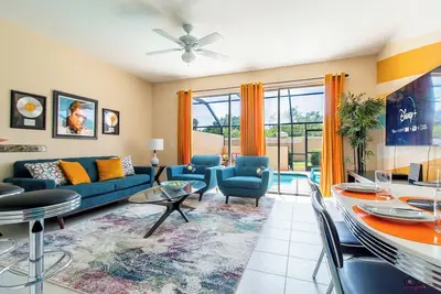 Image de Retro 50s 3br Villa with Pool and Waterpark Access Just 2 Miles from Disney