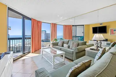 Image de Open Unit, On-site pool w/ hot tub/splash pad, Restaurant/bar, water view