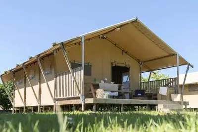Image de Woody Lodge 4 Zimmer 6 Personen Ohne sanitäre Einrichtungen