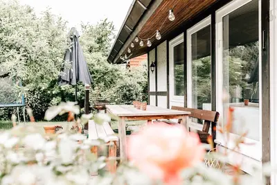 Image de Blomsterhus, a pearl in the middle of the Altes Land on the Elbe