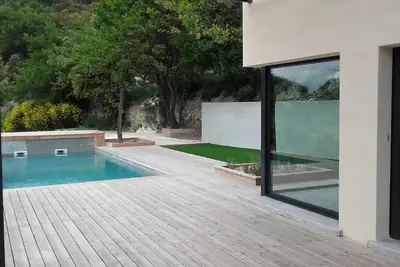 Image de Gites contemporain avec piscine en Drôme Provençale