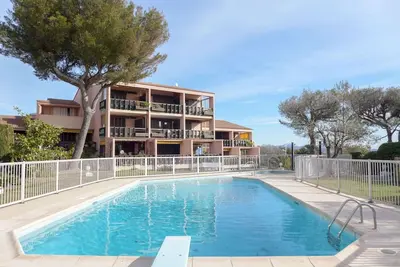 Image de Agréable appartement pour 4 personnes avec Wifi, piscine, climatisation, Tv, terrasse et parking