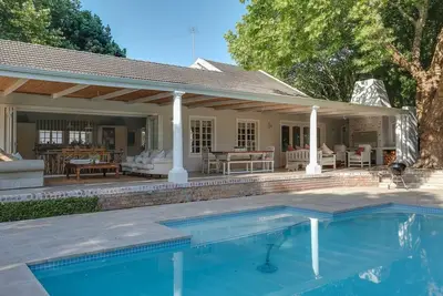 Image de Ce gîte spacieux, Constantia sociale