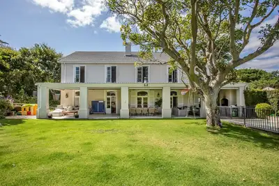 Image de Grande, spacieuse maison à Constantia