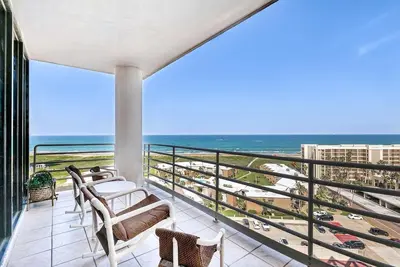 Image de Sunchase Iv Resort by Padre Getaways