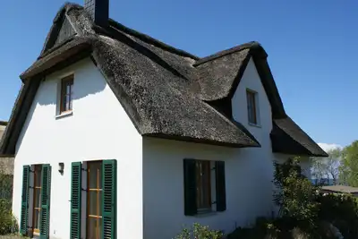 Image de Thatched vacation home directly on the Baltic Sea