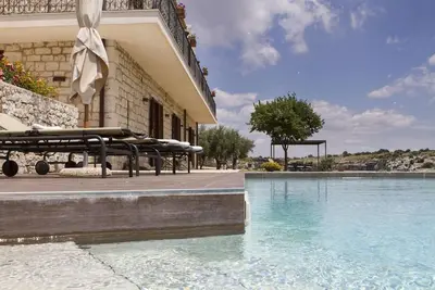 Image de Maison de vacances Modica pour 2 - 16 personnes avec 7 chambres à coucher - Maison de vacances
