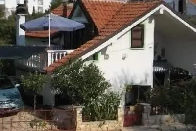 Image de Appartement de vacances Jezera pour 1 - 3 personnes avec 1 chambre à coucher - Maison de vacances