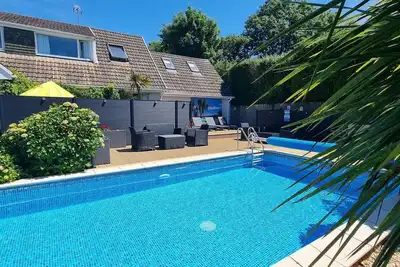 Image de Beautiful apartment with private pool near Tenby (Free Wifi)