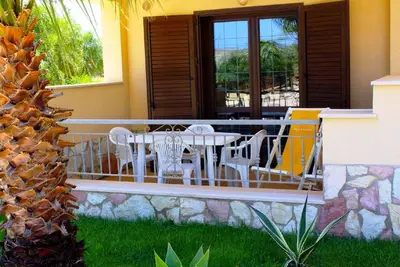 Image de Appartement de vacances Triscina pour 1 - 4 personnes avec 2 chambres à coucher - Maison mitoyenne