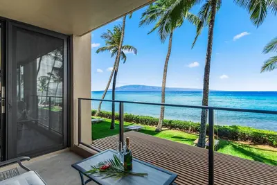 Image de Mahana Resort 215 - Direct Oceanfront! 1 bed with extra 2nd bath - perfect spot for whale watching