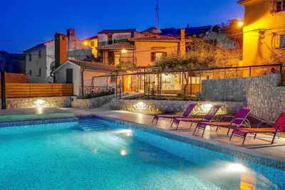 Image de Maison de vacances Mošćenička Draga pour 1 - 5 personnes avec 3 chambres à coucher - Maison de vacan