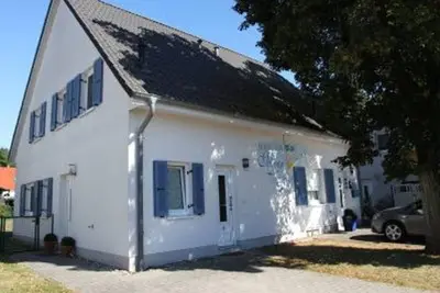 Image de Maison de vacances Glowe pour 1 - 4 personnes avec 2 chambres à coucher - Maison jumelée