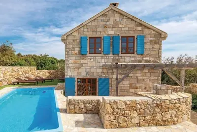 Image de Maison de vacances Novalja pour 1 - 5 personnes avec 2 chambres à coucher - Maison mitoyenne