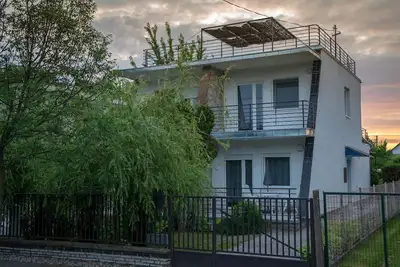 Image de Maison de vacances Szántód pour 1 - 6 personnes avec 2 chambres à coucher - Maison jumelée