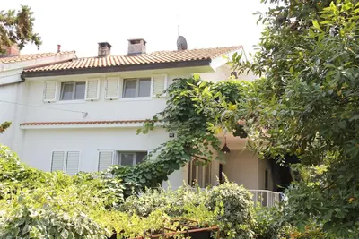 Appartement de vacances Malinska pour 1 - 4 personnes avec 2 chambres à coucher - Maison jumelée