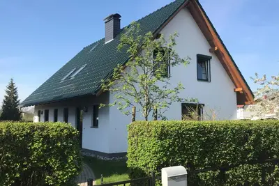 Image de Maison de vacances Bansin pour 1 - 4 personnes avec 2 chambres à coucher - Maison jumelée