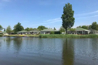 Image de Maison de vacances Makkum Fr pour 1 - 7 personnes avec 3 chambres à coucher - Maison de vacances