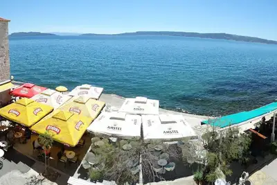 Image de Maison de vacances Kaštel Stari pour 1 - 8 personnes avec 4 chambres à coucher - Maison mitoyenne