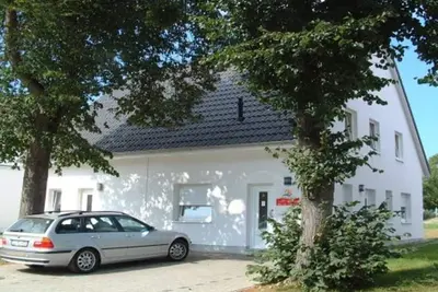 Image de Maison de vacances Glowe pour 1 - 4 personnes avec 2 chambres à coucher - Maison jumelée