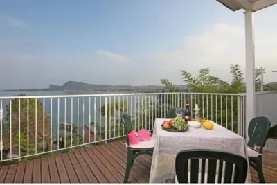 Image de Appartement de vacances Manerba del Garda pour 1 - 4 personnes avec 1 chambre à coucher - Appartemen