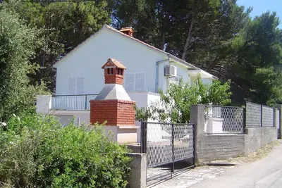 Image de Maison de vacances Ugljan (Ort) pour 1 - 6 personnes avec 2 chambres à coucher - Maison de vacances