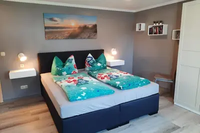 Image de Appartement de vacances Karlshagen pour 1 - 5 personnes avec 2 chambres à coucher - Maison jumelée