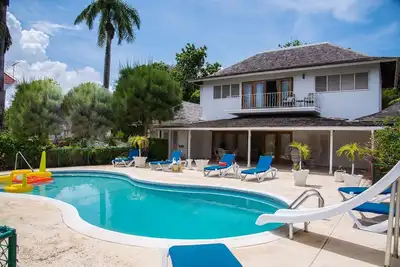 Image de Sencillo Beach Access Villa @ Mammee Bay Estate