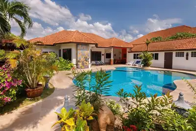Image de Maison de vacances Pattaya pour 1 - 12 personnes avec 6 chambres à coucher - Maison de vacances