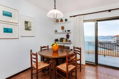 Image de Bel appartement pour 6 personnes avec Wifi, Tv et balcon