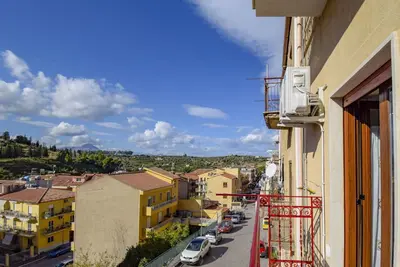 Image de Joli appartement pour 2 personnes avec Wifi, climatisation, Tv, balcon et parking