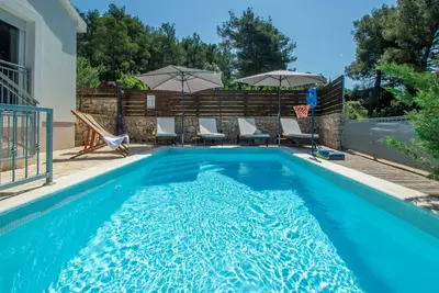 Image de Maison de vacances privée avec Wifi, climatisation, piscine privée, Tv, terrasse, parking