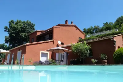 Image de Appartement de vacances Les Adrets de l'Estérel pour 1 - 6 personnes avec 2 chambres à coucher - Mai
