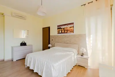 Le Rondini Apartment, 5 persone, 2 balconi, Policlinico Casilino e Tor Vergata