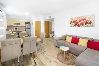 Image de Appartement de vacances Vodice pour 1 - 4 personnes avec 2 chambres à coucher - Maison de vacances