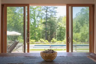 Image de Upstate Kerhonkson Cottage on 2 acres w\/ firepit and covered patio to guesthouse