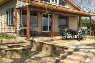 Image de Noble House on Lake Lbj
