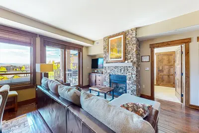 Image de Gorgeous posh condo w/shared pool, hot tubs, fitness, game room & more