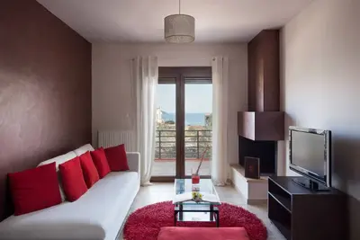 Two-Bedrooms Apartment with Sea & Moutain View  (70m2)