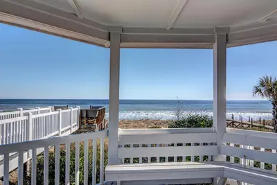 Image de Ocean Retreat with Private Beach Access