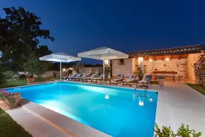 Image de Maison de vacances Svetvinčenat pour 2 - 10 personnes avec 5 chambres à coucher - Maison jumelée