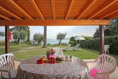 Image de Appartement de vacances Manerba del Garda pour 1 - 6 personnes avec 2 chambres à coucher - Apparteme