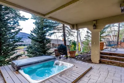 Image de Spacious Mountain Townhouse w/Private Sauna & Hot Tub