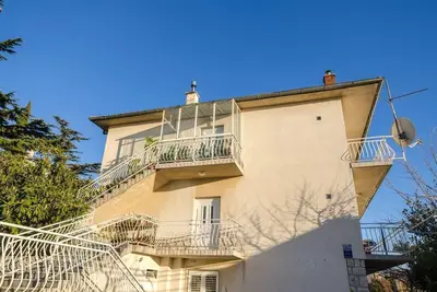 Image de Appartement de vacances Novi Vinodolski pour 3 - 8 personnes avec 3 chambres Ă coucher - Maison de v