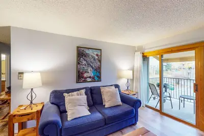 Image de Condo w/shared indoor & outdoor hot tubs, sauna, & winter shuttle