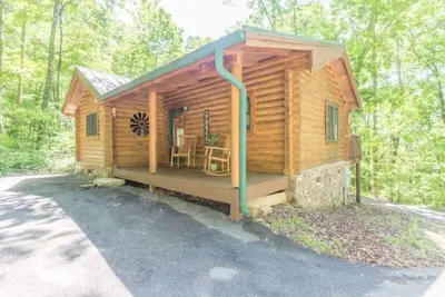 Image de Secluded Getaway with Private Hot Tub!