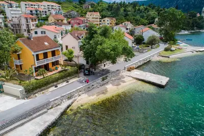 Image de Appartement de vacances Kotor pour 1 - 4 personnes avec 2 chambres à coucher - Logement de vacances