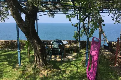 Image de Summer House & Garden with Beautiful Views of the Sea, Free Parking