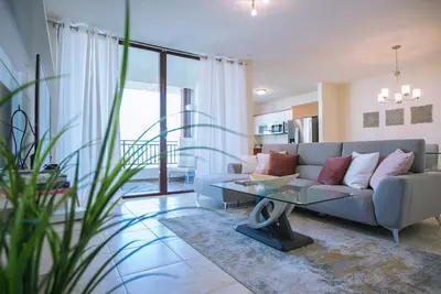 Image de Beautiful 3 Bedroom Private Condo at Solarea Beach Resort