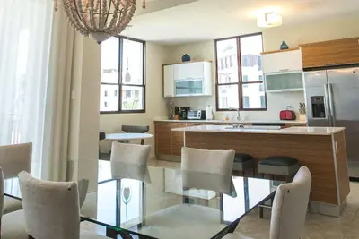 Image de Great Views Luxury 3 Bedroom Condo at Solarea Beach Resort